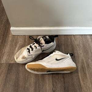 Nike Zoom Air HyperAce 3 Volleyball Shoes *see photo of tongue for flaw